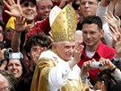 Inaugurace nového papee Benedikta XVI. na Svatopetrském námstí ve Vatikánu...