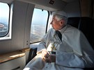Pape Benedikt XVI. prolétá nad sochou Krista Krále v mexickém Silau. (25....