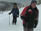 Redaktor MF Dnes s meteorologem míí na vrchol Lysé hory.