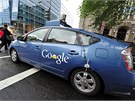 Google auto umí jezdit bez idie v bném provozu.