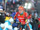 Gabriela Soukalová na trati stíhacího závodu mistrovství svta v biatlonu. 