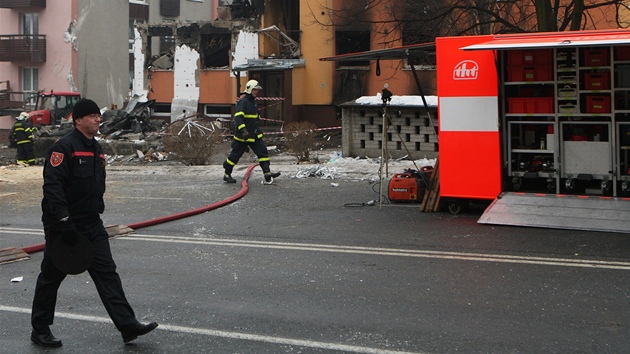 Z domu ve Frentt pod Radhotm, kde explodoval plyn, zstala je ruina. (18. 2. 2013)