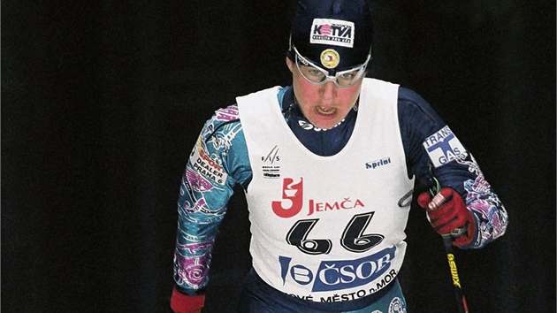 Kateřina Neumannová patřila k úspěšným účastnicím Zlaté lyže. Takto bojovala na trati 13. ledna roku 1996.