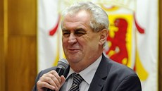 Milo� Zeman p�i diskuzi v Novém Veselí