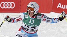 HURÁ. Francouzská lyžařka Marion Rollandová vyhrála na mistrovství světa ve