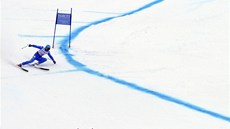 Modré áry podél trat znaí ideální stopu, kterou by mli sjezdai v závod