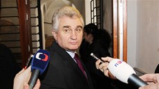 Za novým prezidentem Milo�em Zemanem zamí�il v pond�lí �éf Senátu Milan �t�ch.