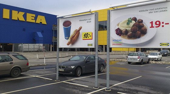 etzec IKEA v nkterých zemích stahuje vídeské párky s koským masem.
