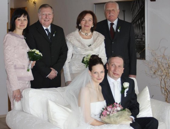 Václav Klaus mladí si vzal Lucii Hebakovou (23. února 2013).