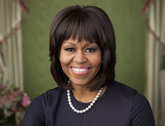 Oficiální portrét Michelle Obamové coby první dámy USA (12. února 2013)