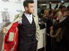 Zpvák Robbie Williams je dalí hvzdou, která navrhuje obleení.