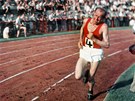 Jak Emil Zátopek na olympijských hrách 1952 získává zlato v maratonu