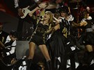 Taylor Swiftová to na Brit Awards poádn rozjela.