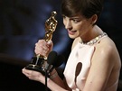 Anne Hathawayová získala Oscara za nejlepí herecký výkon ve vedlejí roli...