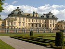 Zámek Drottningholm, kde bydlí védská královská rodina.
