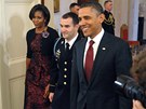 Michelle Obamová s manelem Barackem Obamou (Washington, 16. listopadu 2010)