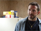 Bradley Cooper ve filmu Terapie láskou