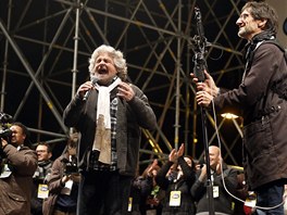 Beppe Grillo na jednom z pedvolebnch mtink (22. nora 2013)
