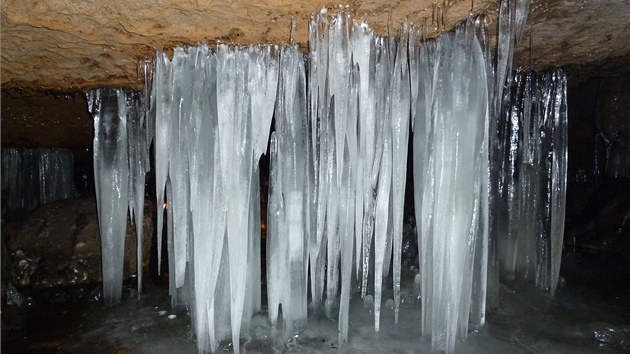 Ledopády patří k nejvyhledávanějším zimním pozoruhodnostem národního parku České Švýcarsko.