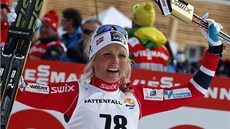 Norská ly�a�ka Therese Johaugová slaví na sv�tovém �ampionátu vít�zství na