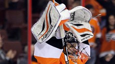 Ilja Bryzgalov slaví výhru Philadelphie