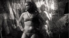 Záběr z inscenace Tichý Tarzan