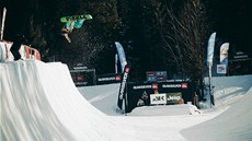 Jednou z disciplín Snowjamu je U-rampa.