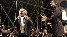 Beppe Grillo na jednom z p�edvolebních mítink� (22. února 2013)