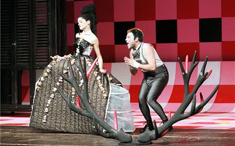 Figarova svatba královéhradeckého Klicperova divadla získala v loském roce pt ocenní ze esti vyhlaovaných kategorií.