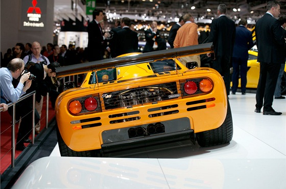 McLaren F1 na enevskm autosalonu