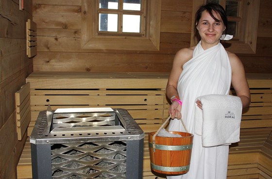 Nejlepší saunérka České republiky Helena Kopřivová působí v hotelu Horal ve