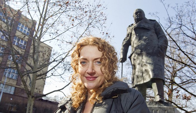 Histori�ka Sara Ayersová mapuje vznik sochy Winstona Churchilla, která stojí na