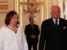Odcházející prezident Václav Klaus a jeho manelka Livie picházejí na