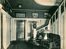 Dobov� pohled do honosn�ho interi�ru Grossmannovy vily v Ostrav�.