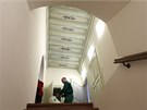 Historické stropy zdobí chodbu nad nov zpístupnným schoditm, které vzniklo