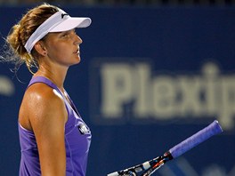 NEDA SE. Karolna Plkov ve finle tenisovho turnaje v Kuala Lumpur.