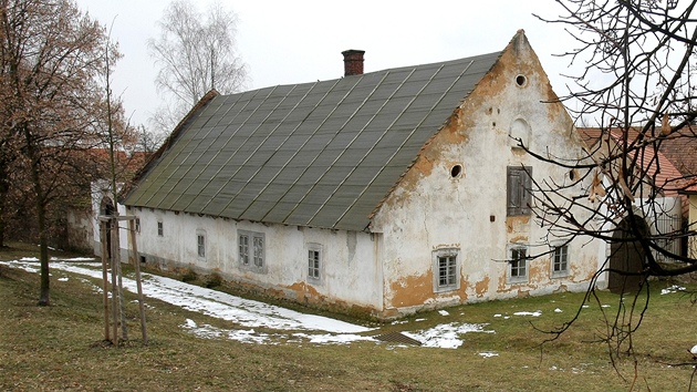 Budovy dvora U Matou u jsou znan zchtral.