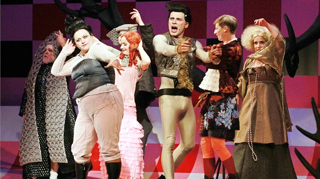 Figarova svatba z repertoru Klicperova divadla se na 13. ronku pardubickho Grand Festivalu smchu stala divadeln komedi roku 2012.