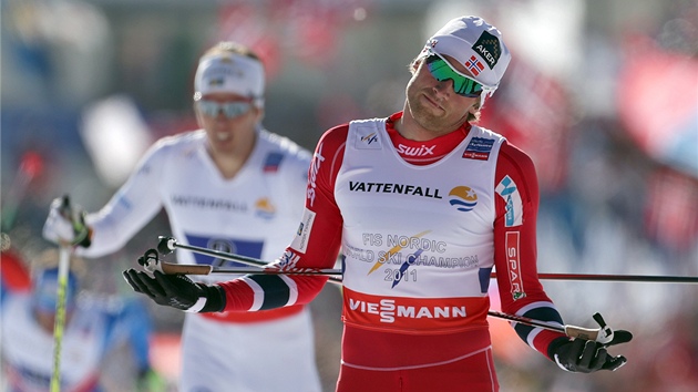 CÍL. Co naplat? Petter Northug zase dovezl norskou tafetu ke zlatu.