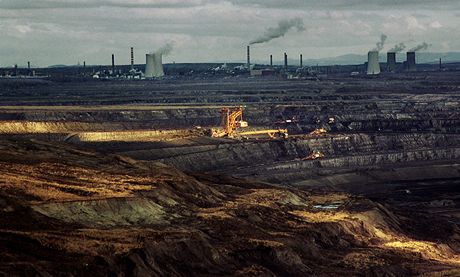 V Podkrunohoí zmizelo kvli tb uhlí zhruba osmdesát obcí.
