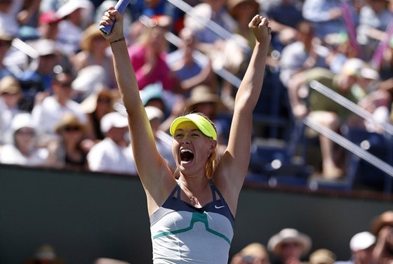 VYHRÁLA JSEM! Ruská tenistka Maria arapovová slaví triumf na turnaji v Indian