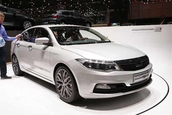 Qoros 3