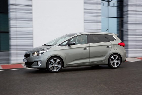 Kia Carens