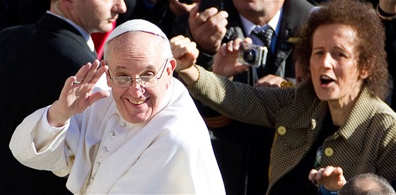Pape Frantiek na Zelený tvrtek omyje nohy vzm. Ilustraní snímek