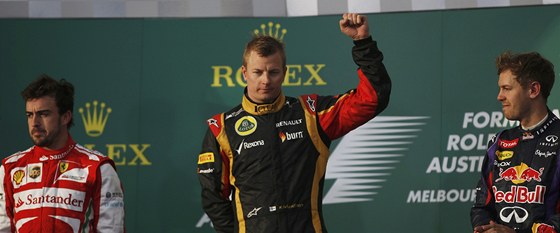 Stupn vítz Velké ceny Austrálie formule 1: vítz Kimi Räikkönen (uprosted),