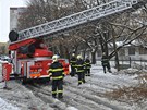  V Olomouci oezávali hasii 19. bezna ráno polámané vtve strom, které...