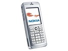 Nokia E60 byla elegantním zakladatelem pracovní ady symbianových smartphon