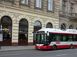 Vdesk eBus provd rychl dobjen ve stanici pomoc dvouplovho sbrae