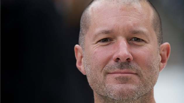 éfdesignér spolenosti Apple Jonathan Ive