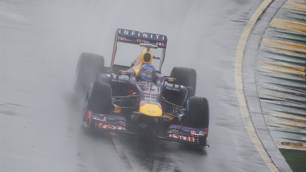 Sebastian Vettel s vozem Red Bull v kvalifikaci Velk ceny Austrlie formule 1.